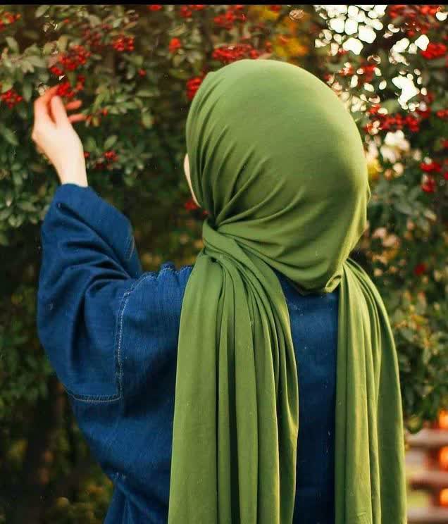 مینا سادات بهادر